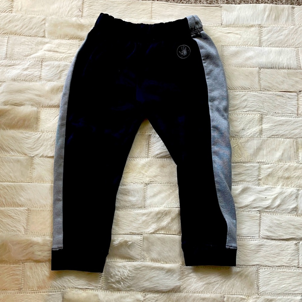 Boys warm Body Glove sweatpants